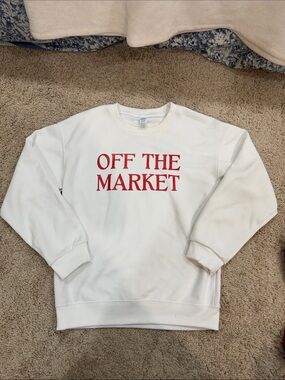Off The Market White Crewneck Sweatshirt